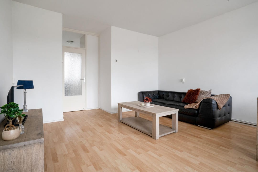 Photo 2 of Roelof van Schevenstraat 127