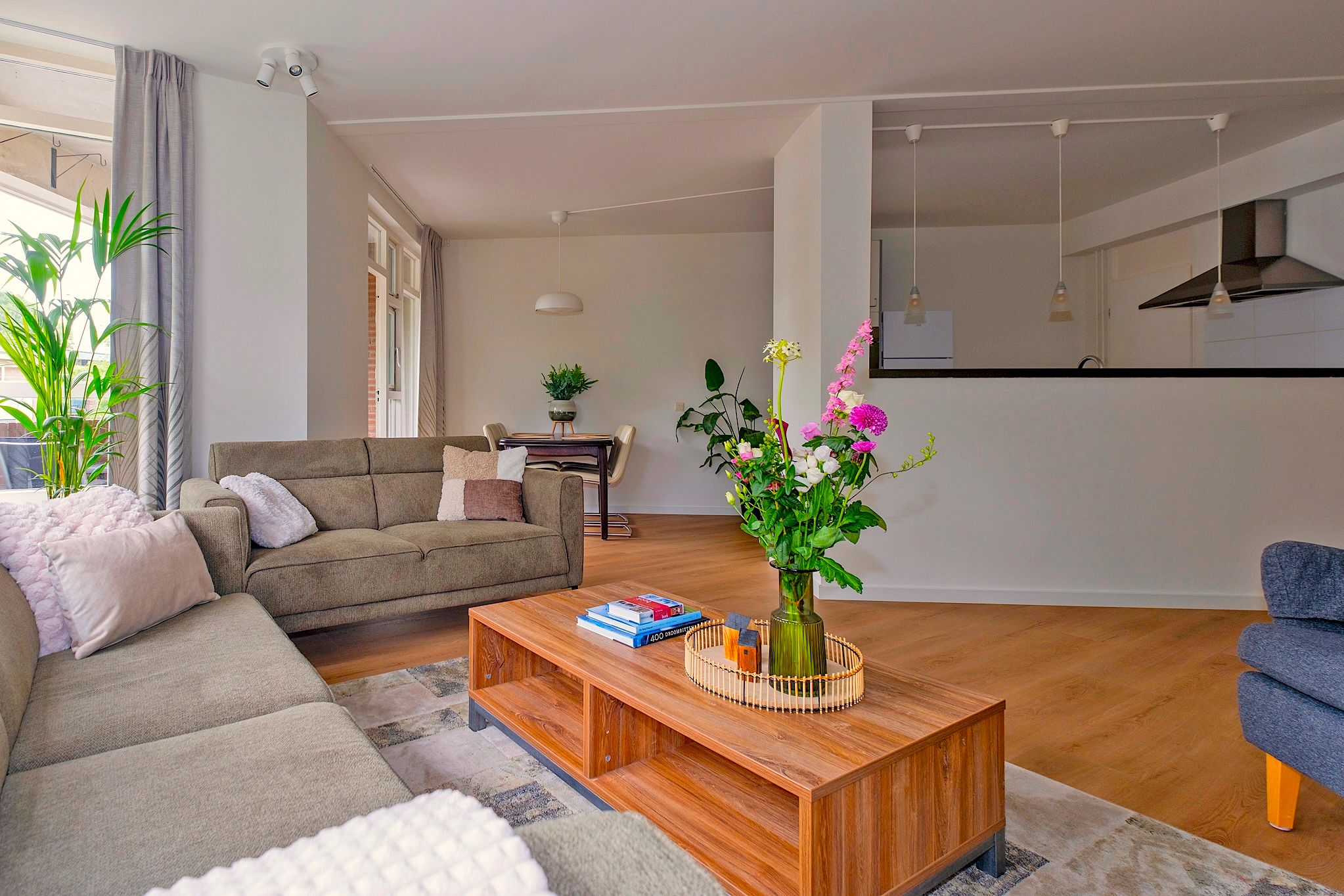 Photo 12 of Moesstraat 163