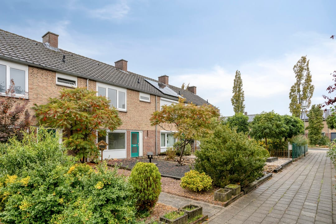Photo 2 of Eenbesweg 5