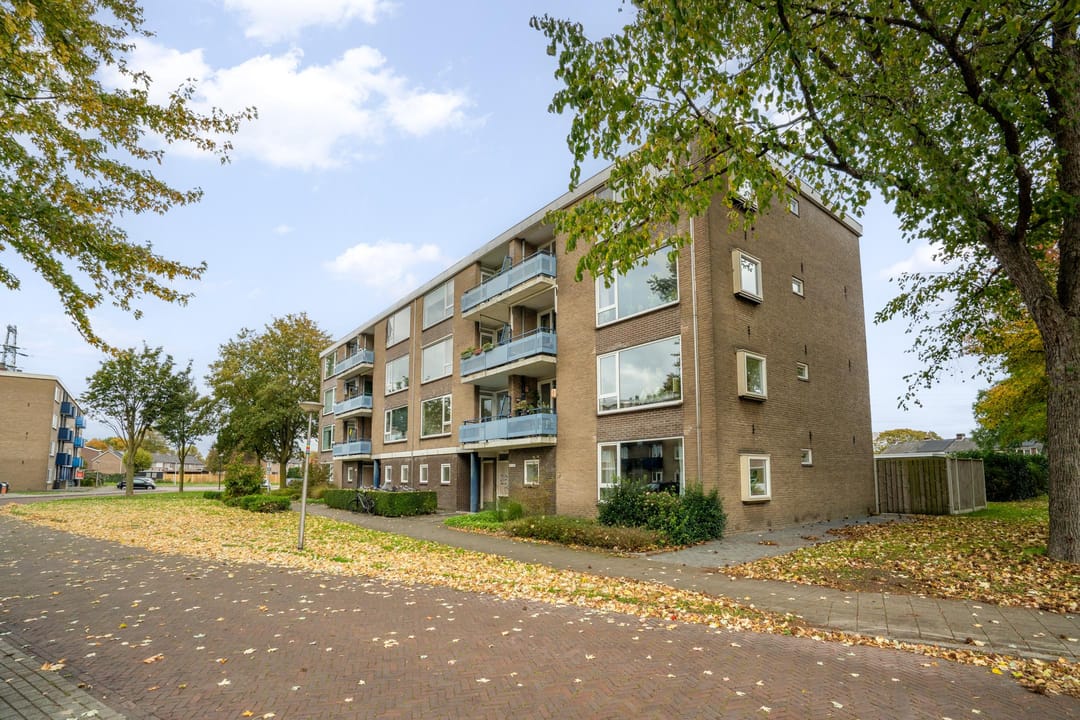 Photo 1 of Roelof van Schevenstraat 72