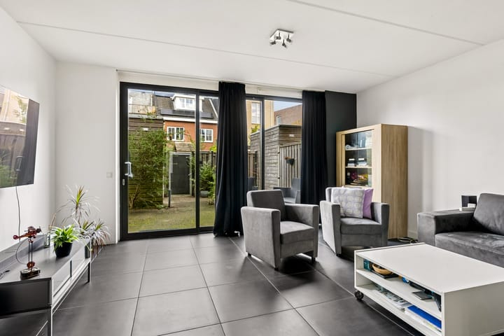 Foto 2 van Mazustraat 11