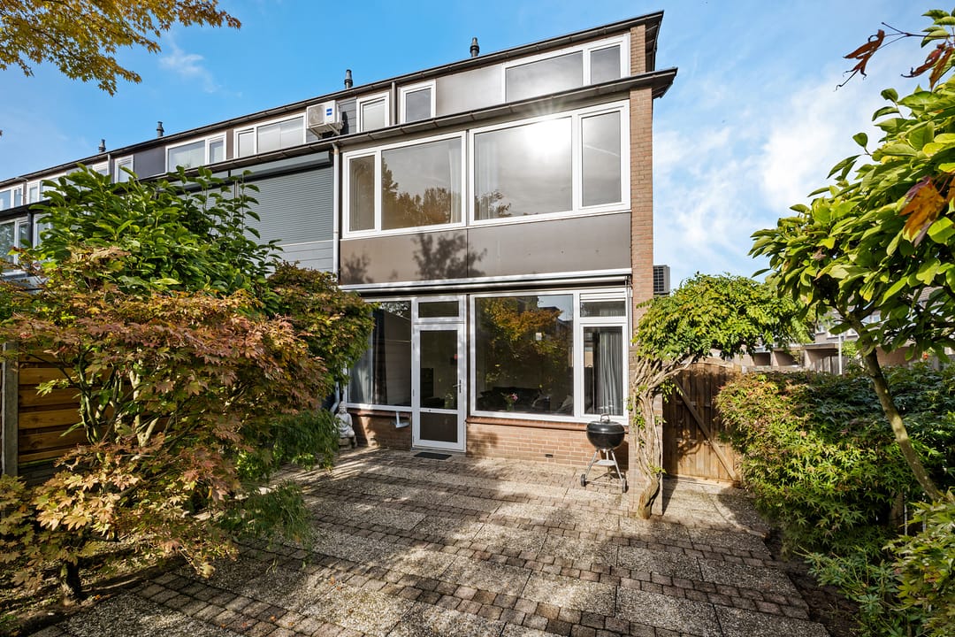 Photo 22 of Staringstraat 153