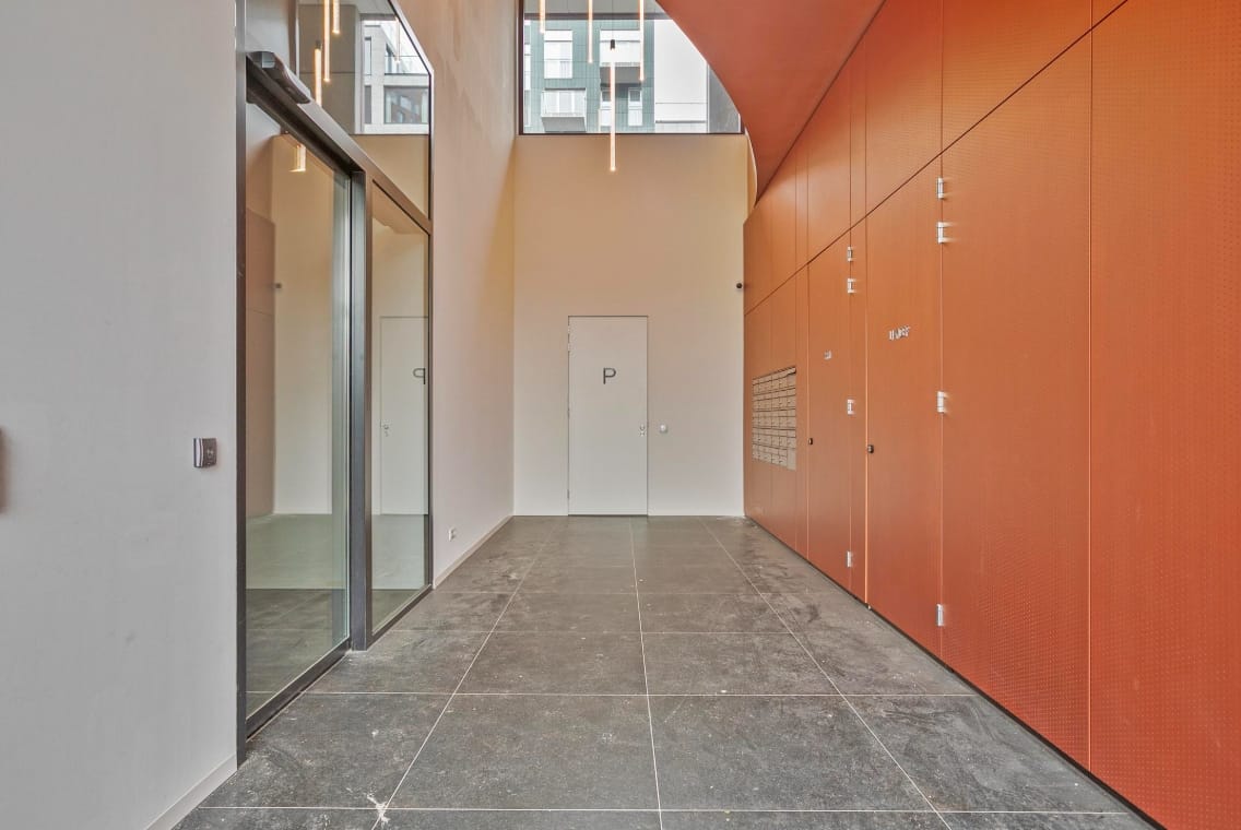 Photo 19 of Mies van der Rohestraat 33