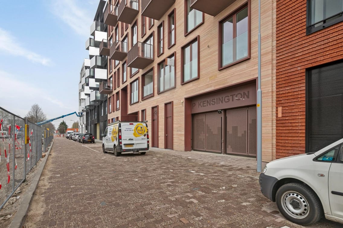 Photo 20 of Mies van der Rohestraat 33