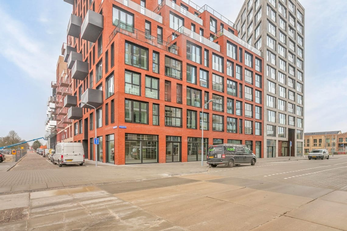 Photo 21 of Mies van der Rohestraat 33
