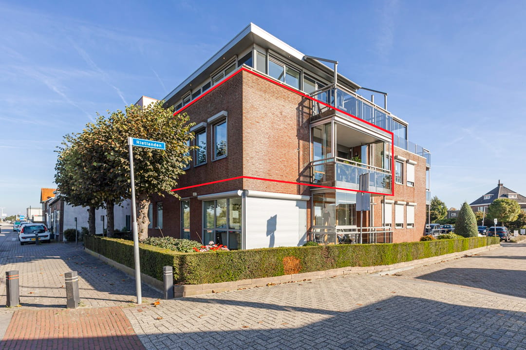 Photo 2 of Rivierdijk 20