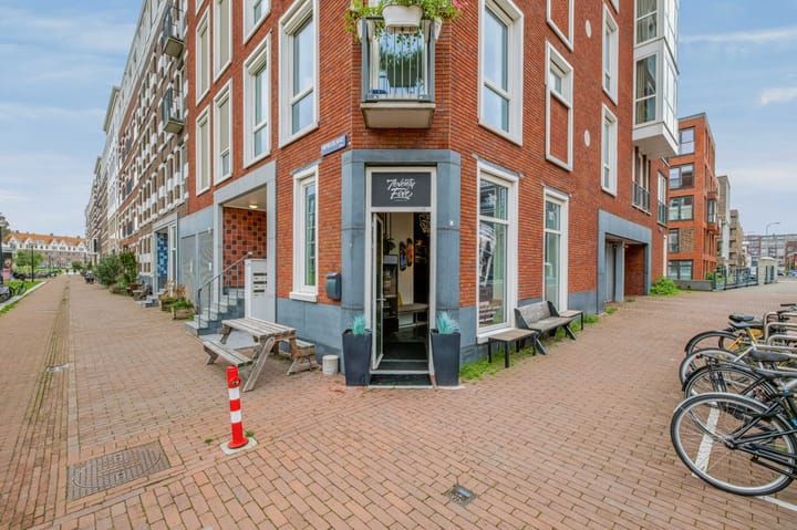 Memeleiland 180, Amsterdam