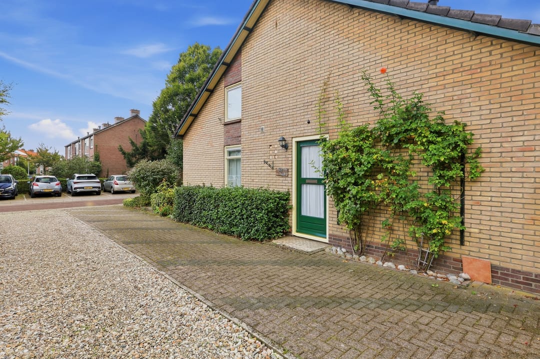 Photo 28 of Koningin Emmastraat 4