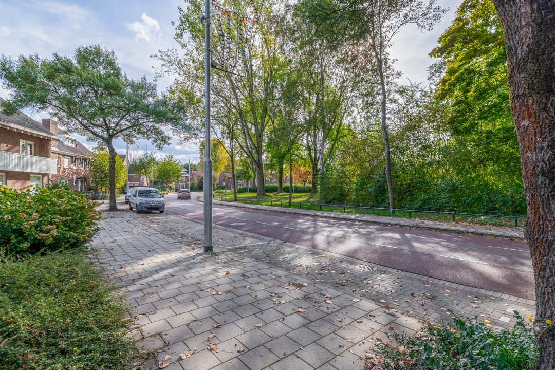 Photo 83 of Vlokhovenseweg 15