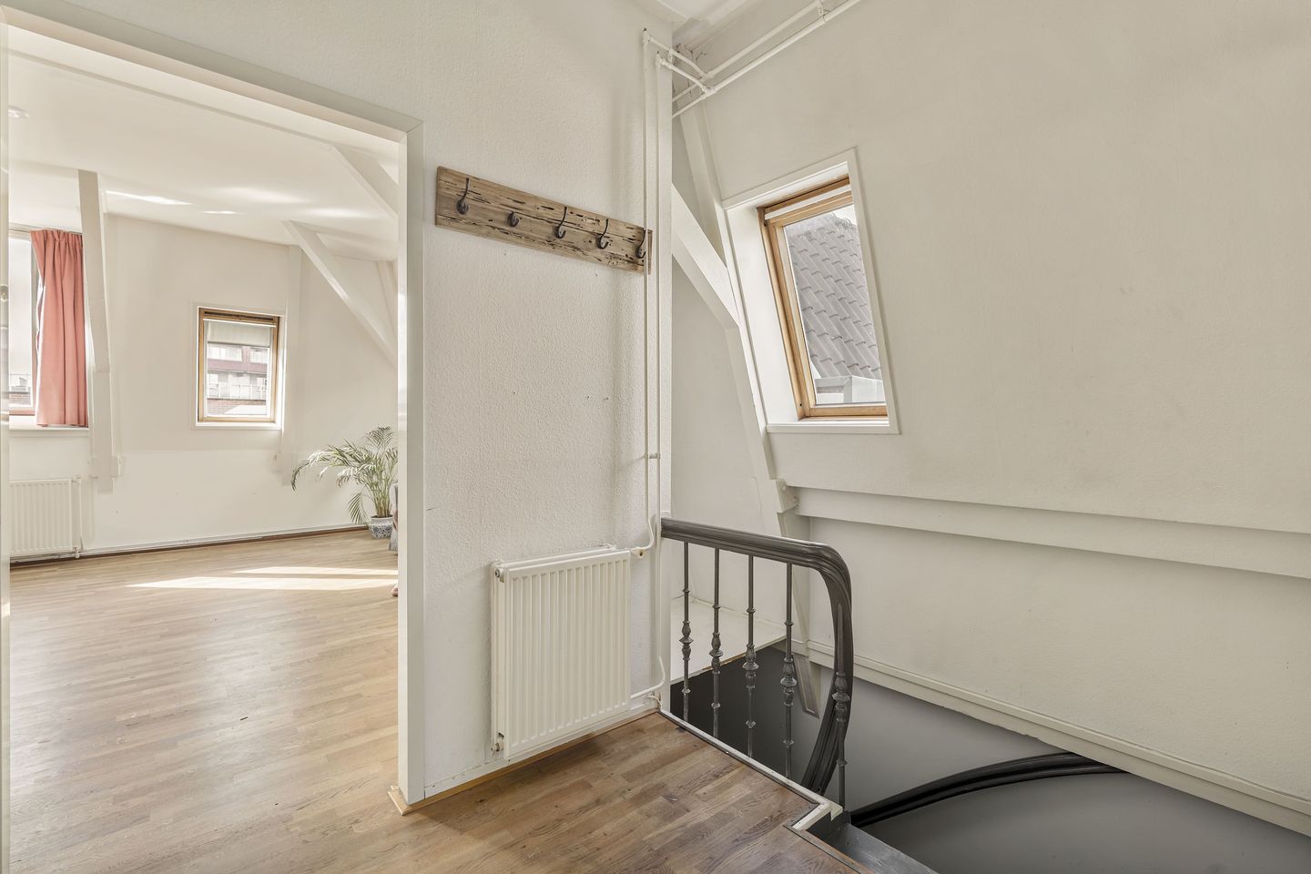 Foto 4 van Eerste Van der Helststraat 1-G