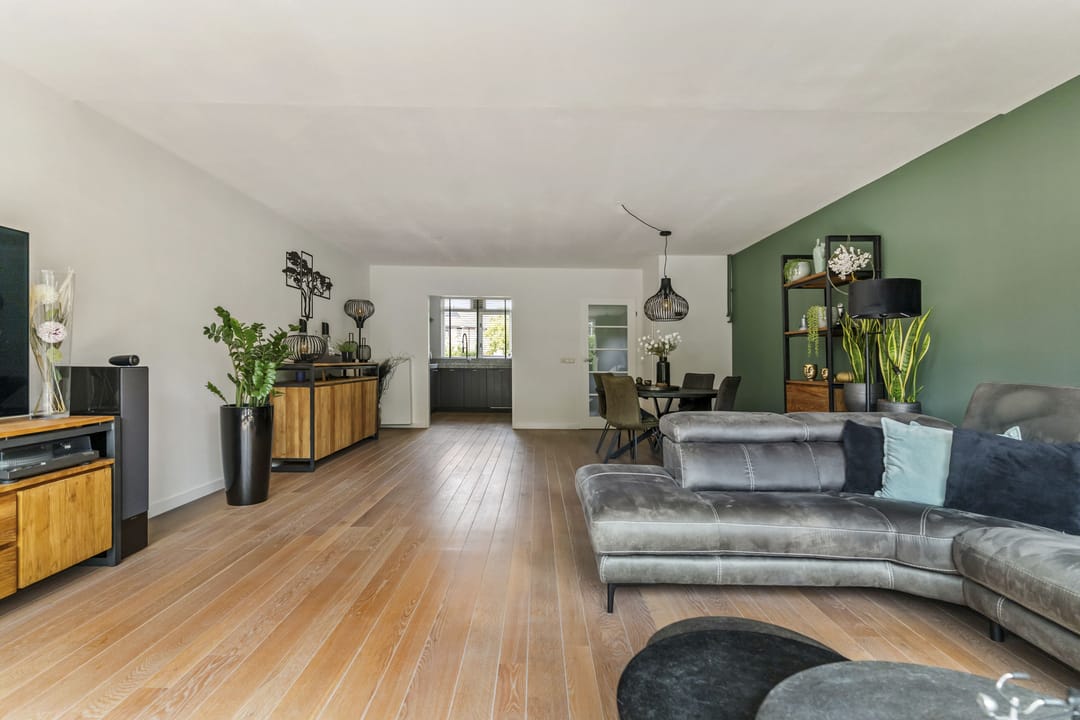 Photo 11 of Bartokplantsoen 24