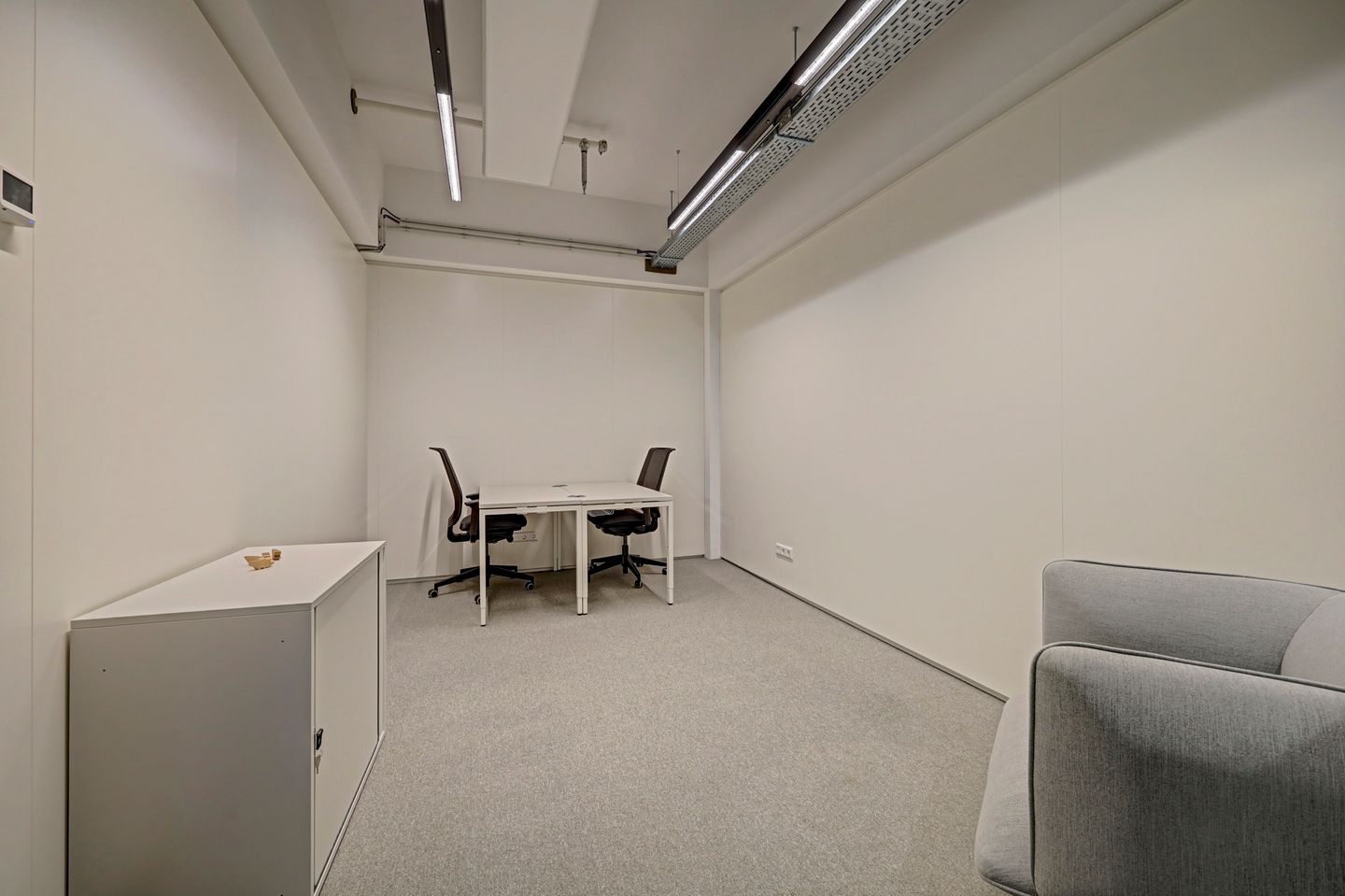 View photo 2 of Lange Viestraat 2-B