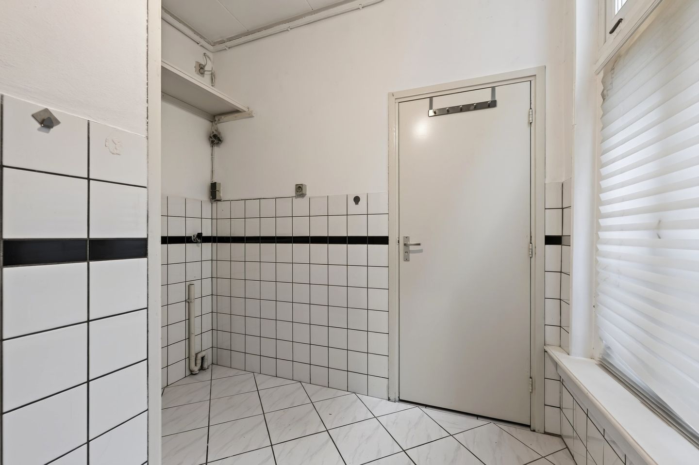 Photo 14 of Noordeinde 32-A