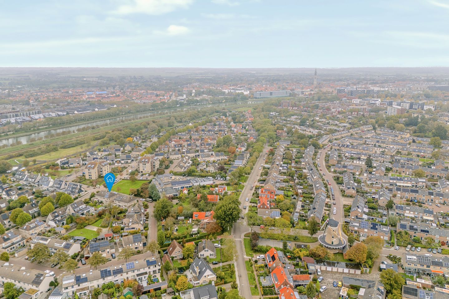 Photo 10 of Schweitzerstraat 31