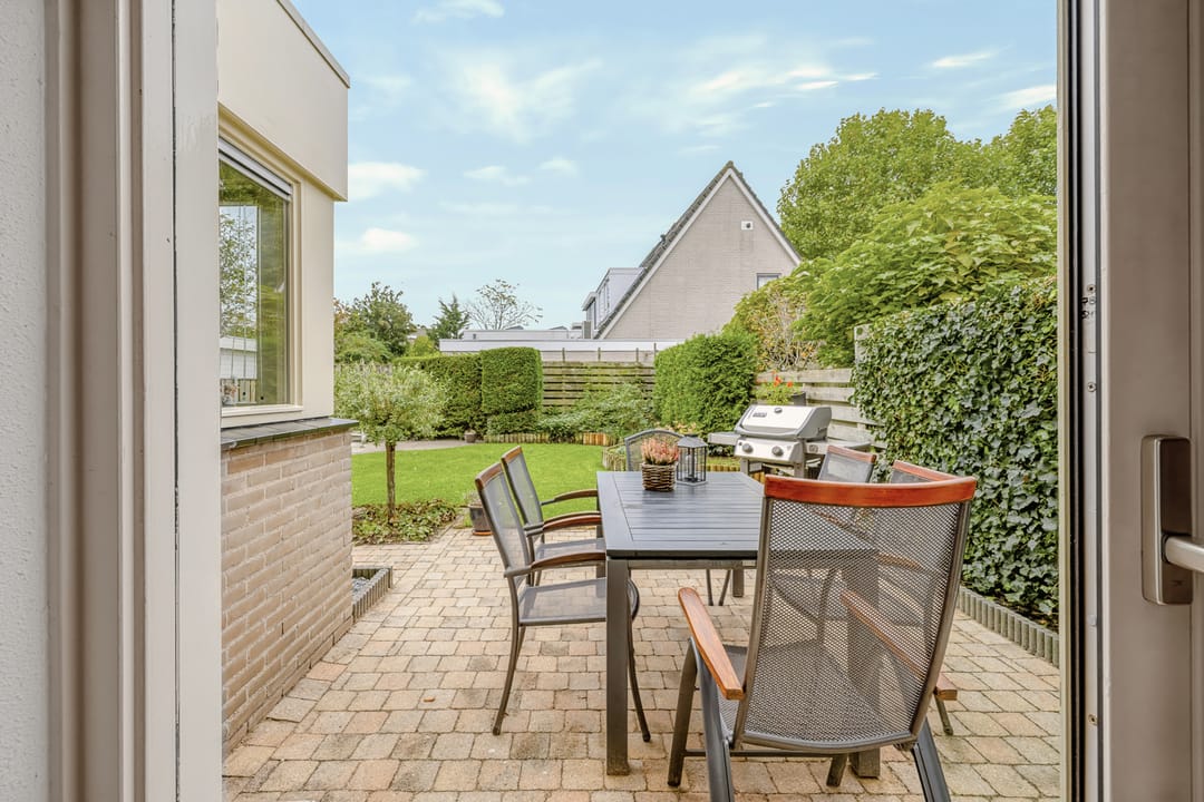 Photo 32 of Schweitzerstraat 31