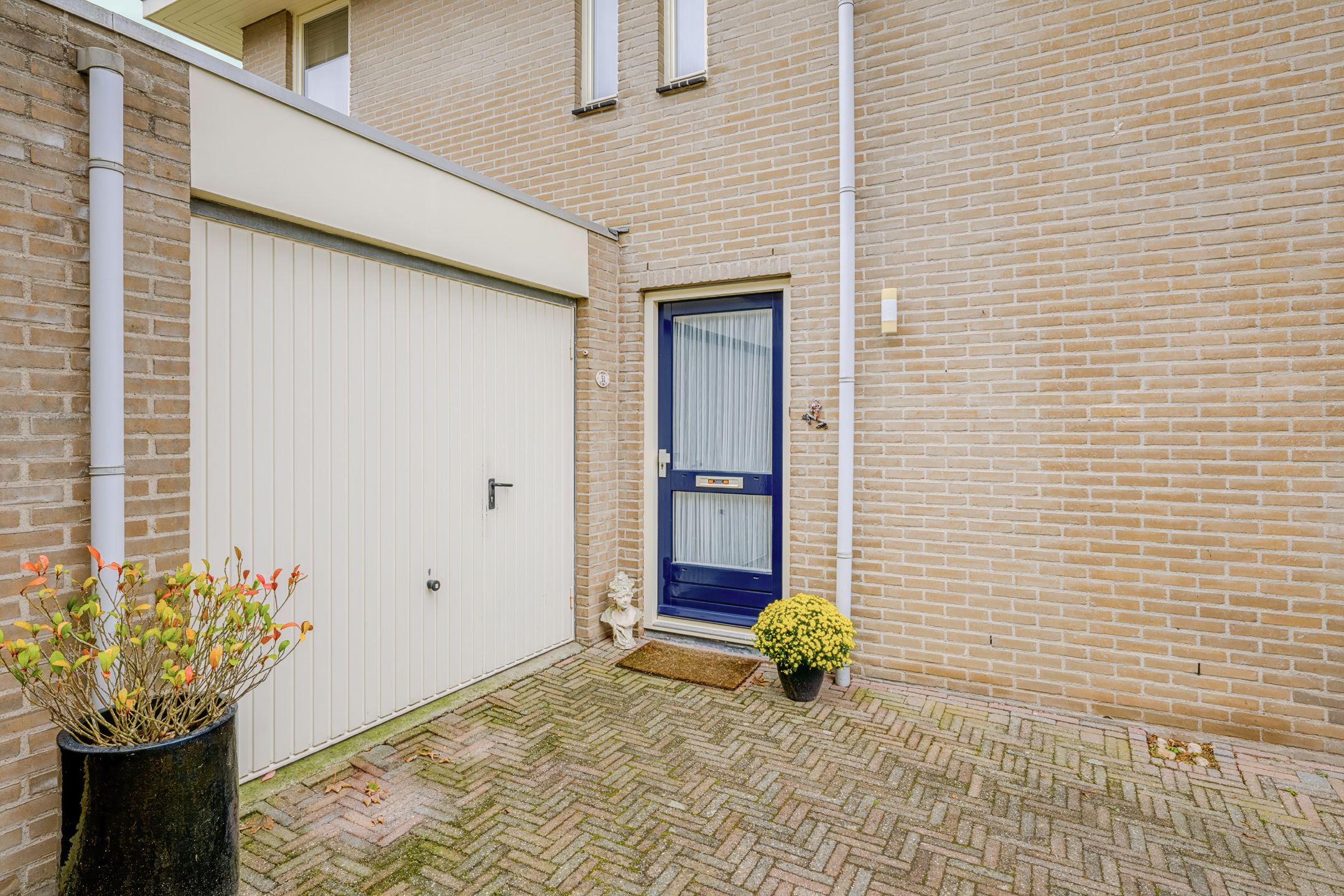 Photo 12 of Schweitzerstraat 31