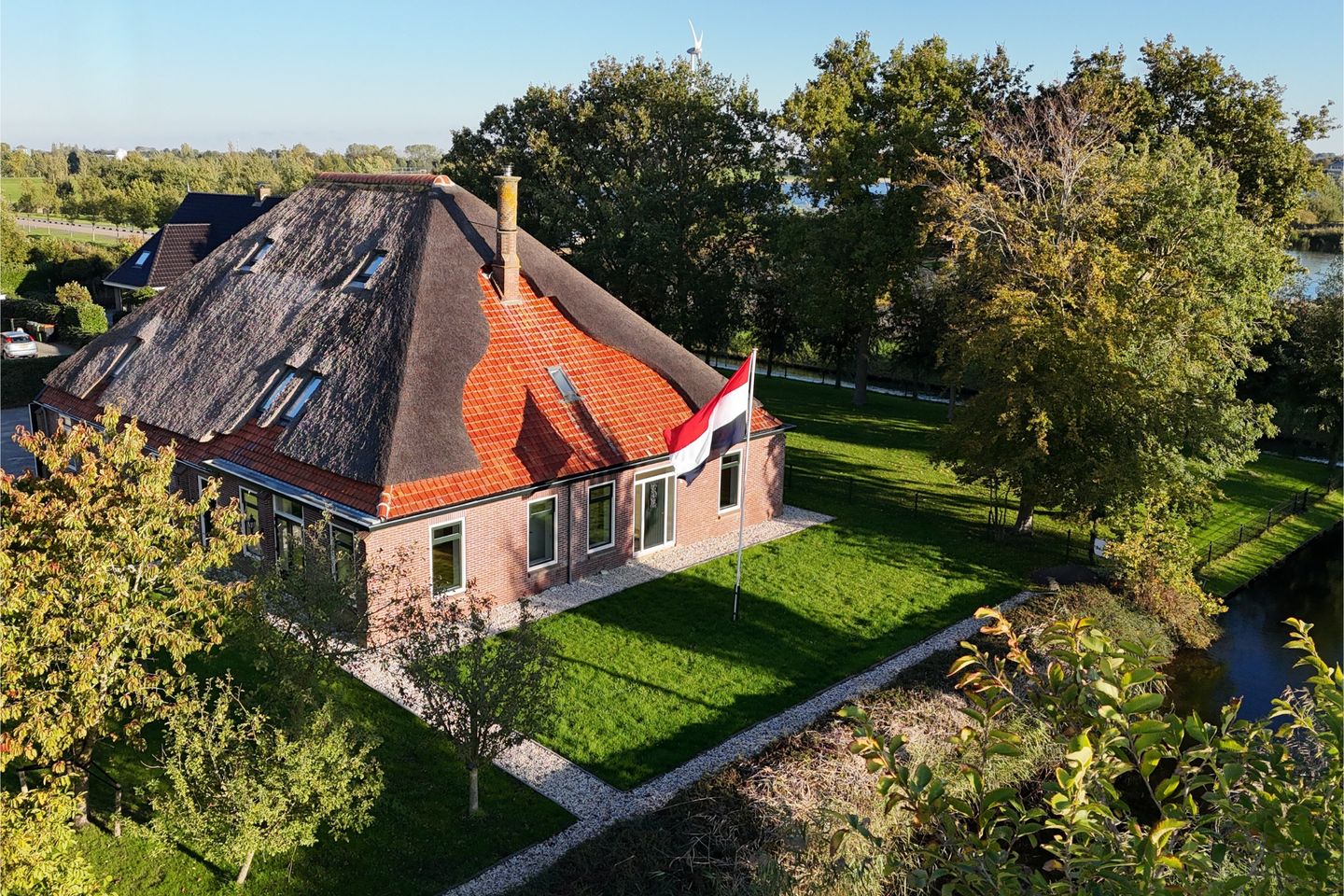 Photo 5 of Middenweg 1