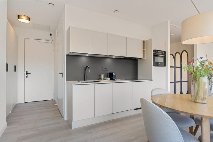 Photo 2 of Rivium 1e straat 63-B