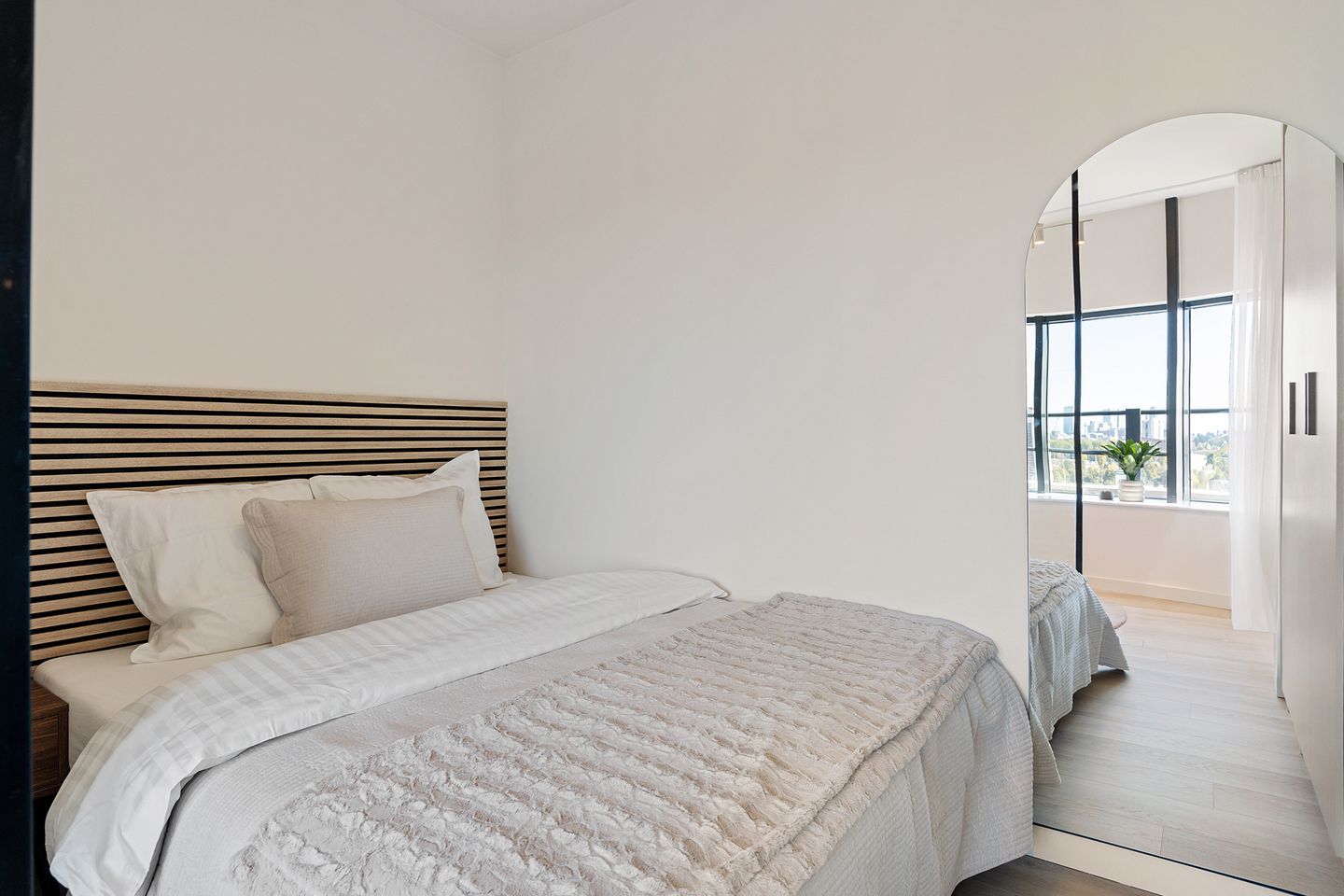 Photo 10 of Rivium 1e straat 71-B