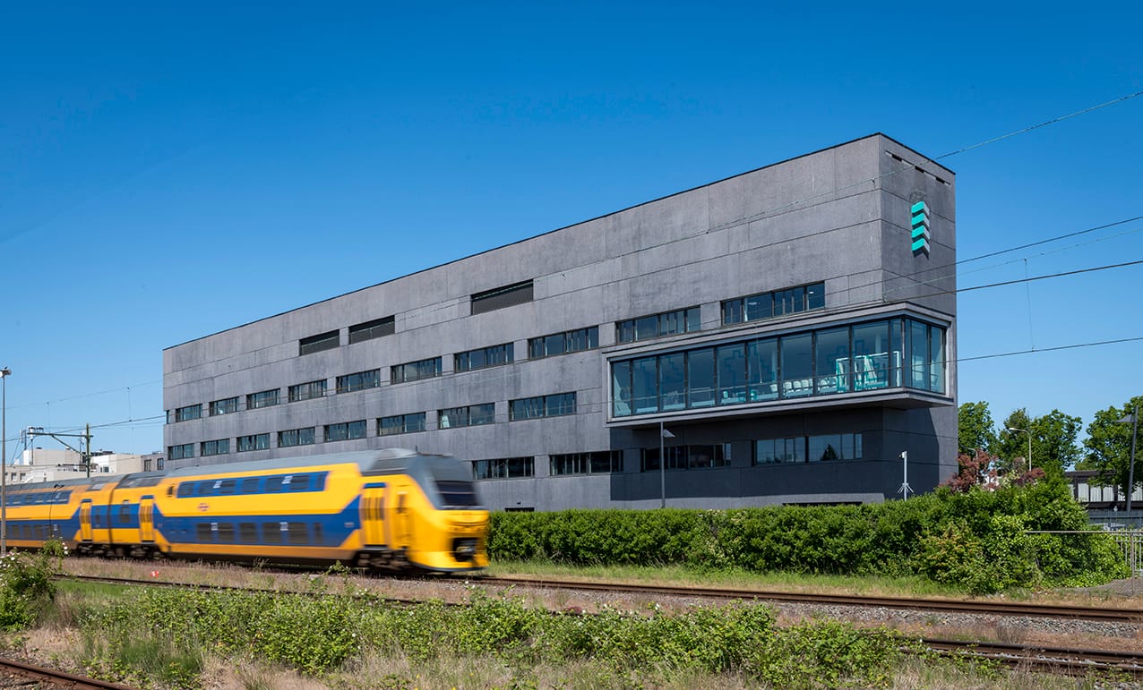 Bekijk foto 3 van Wulfaertstraat 25