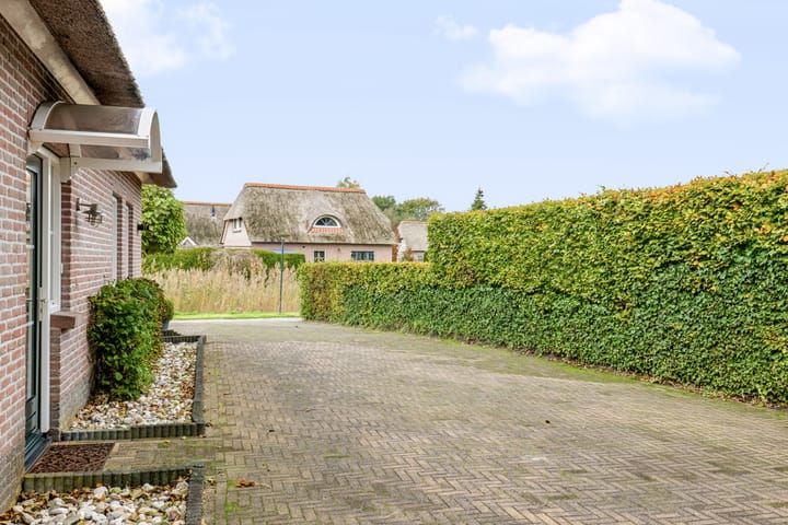 Photo 4 of Haarweg 15-B13
