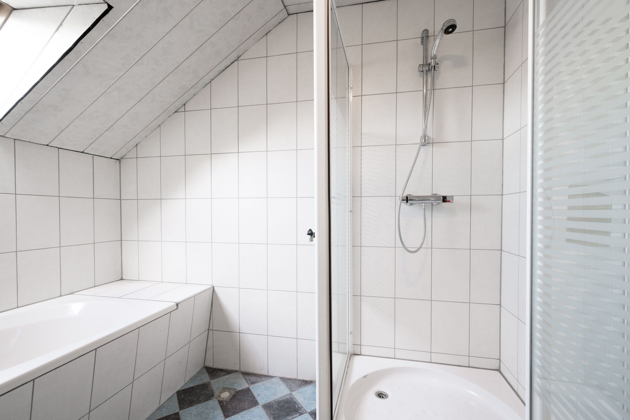Photo 36 of Dr van der Meerstraat 4