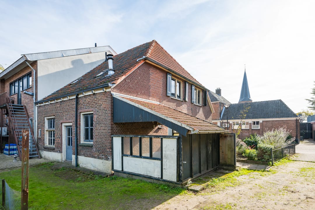 Photo 38 of Dr van der Meerstraat 4