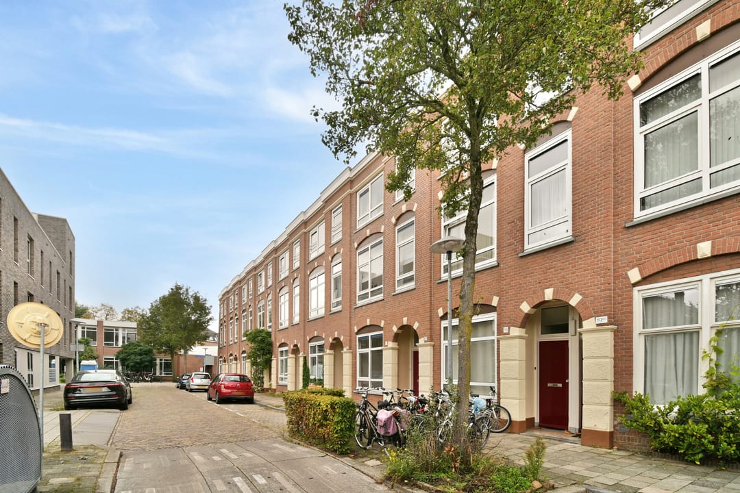 Photo 2 of Van Imhoffstraat 21