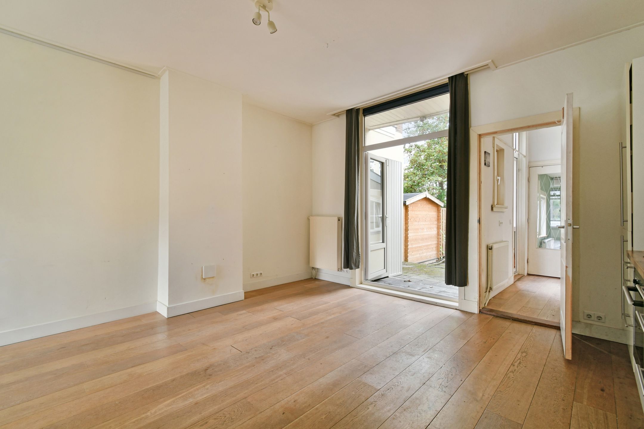 Photo 9 of Van Imhoffstraat 21