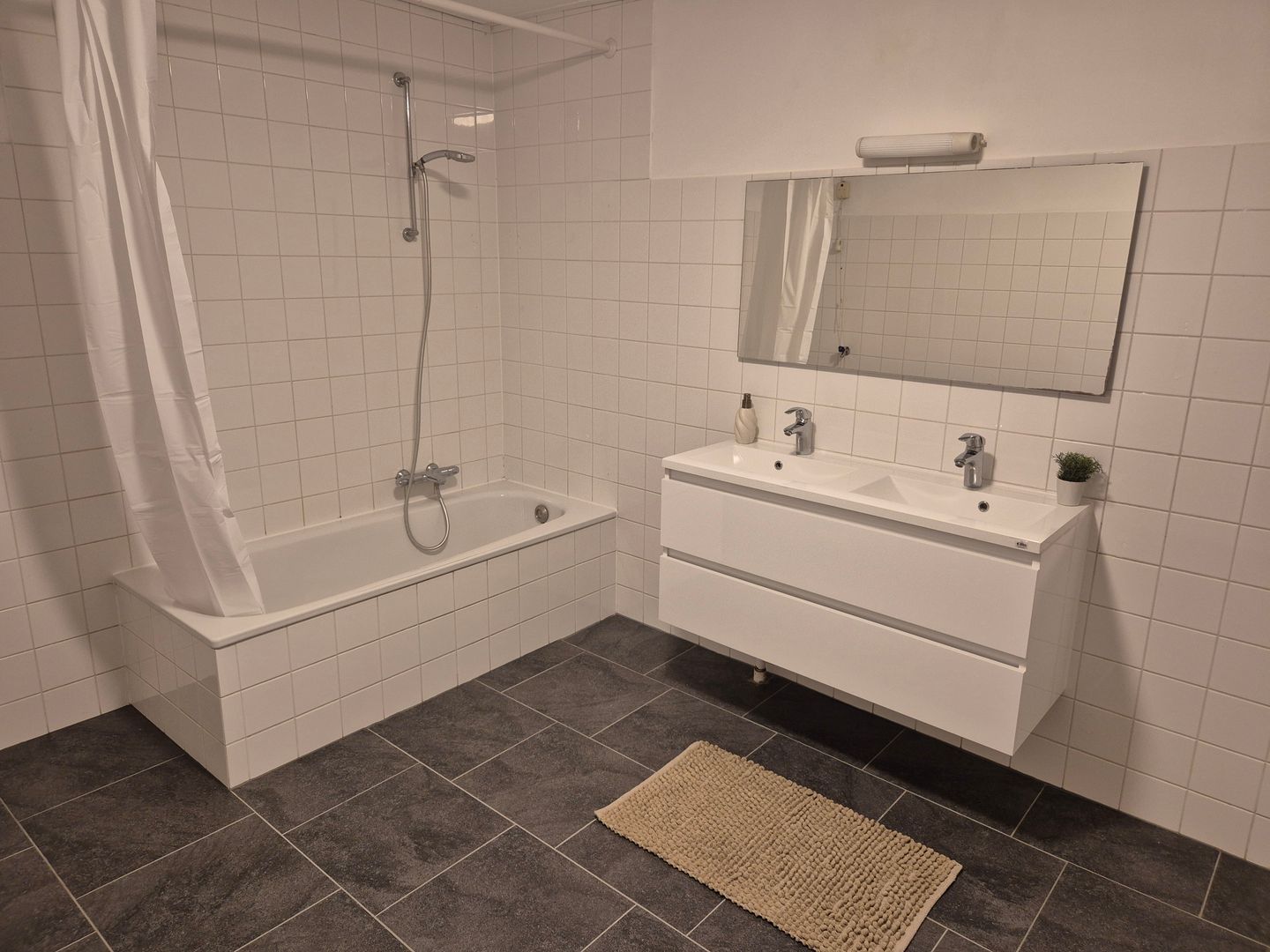 Photo 19 of Adrien Mildersstraat 88-C01
