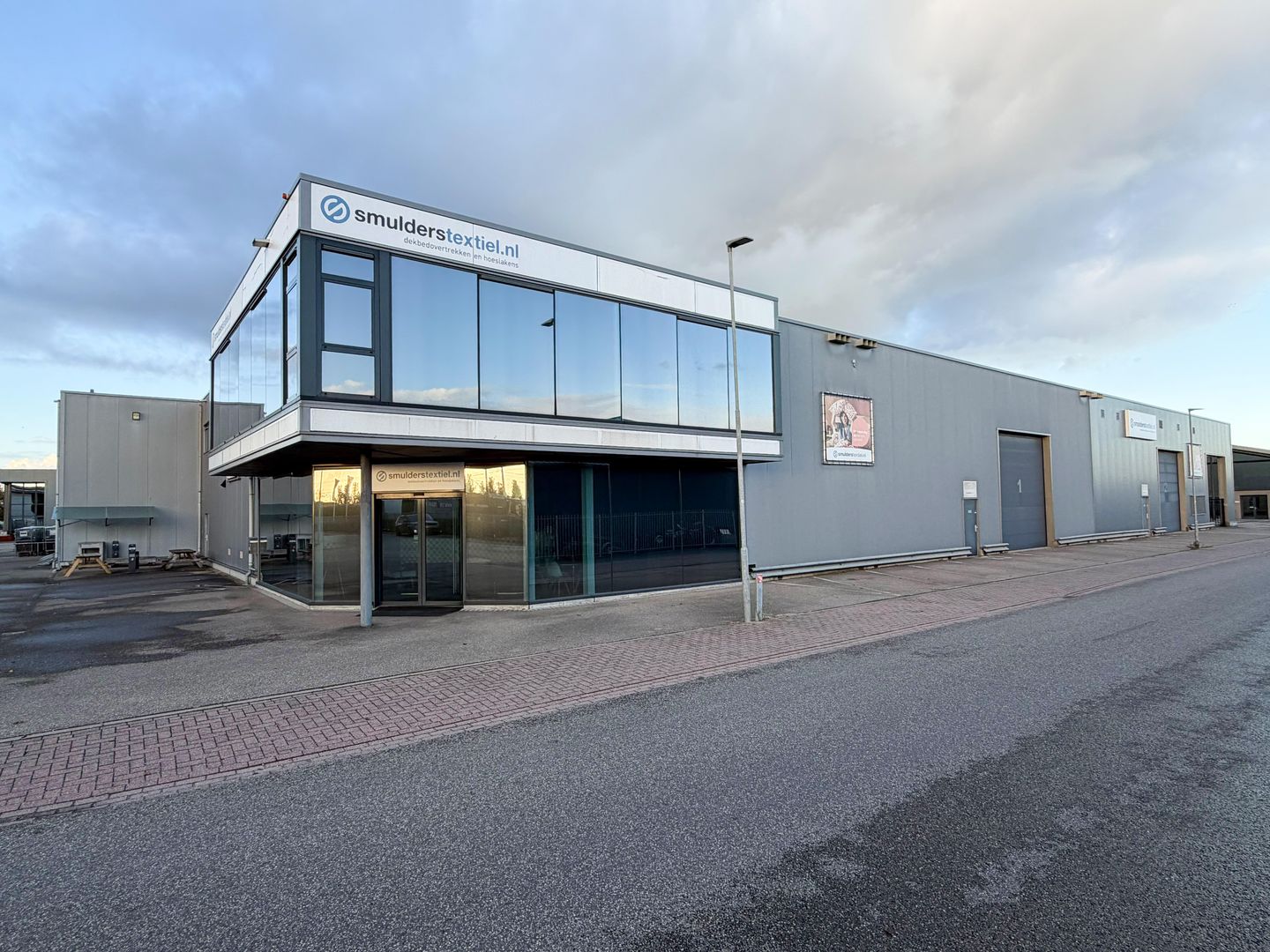 Bekijk foto 2 van Kloosterweg 18