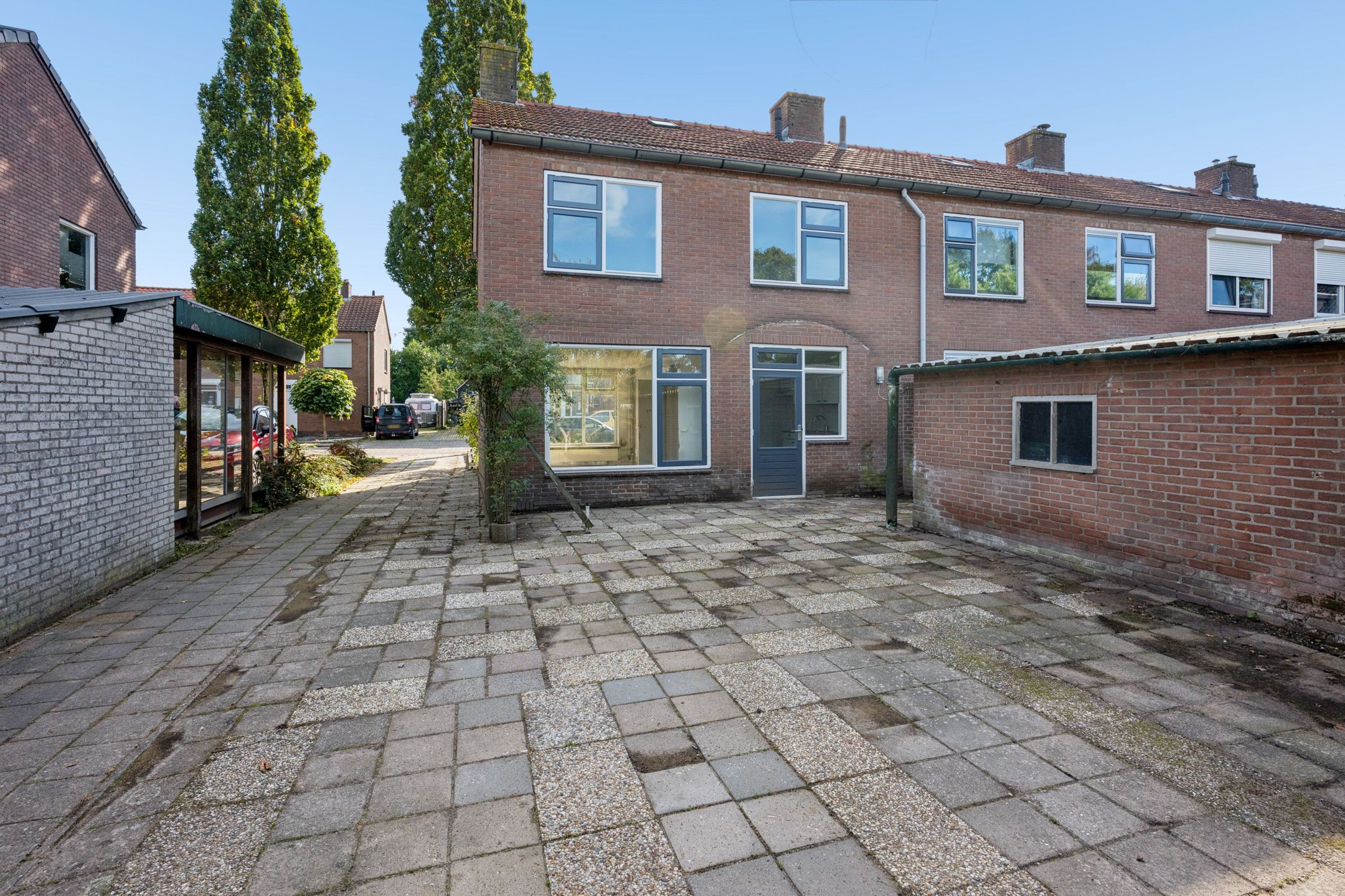 Photo 24 of Van Welderenstraat 14