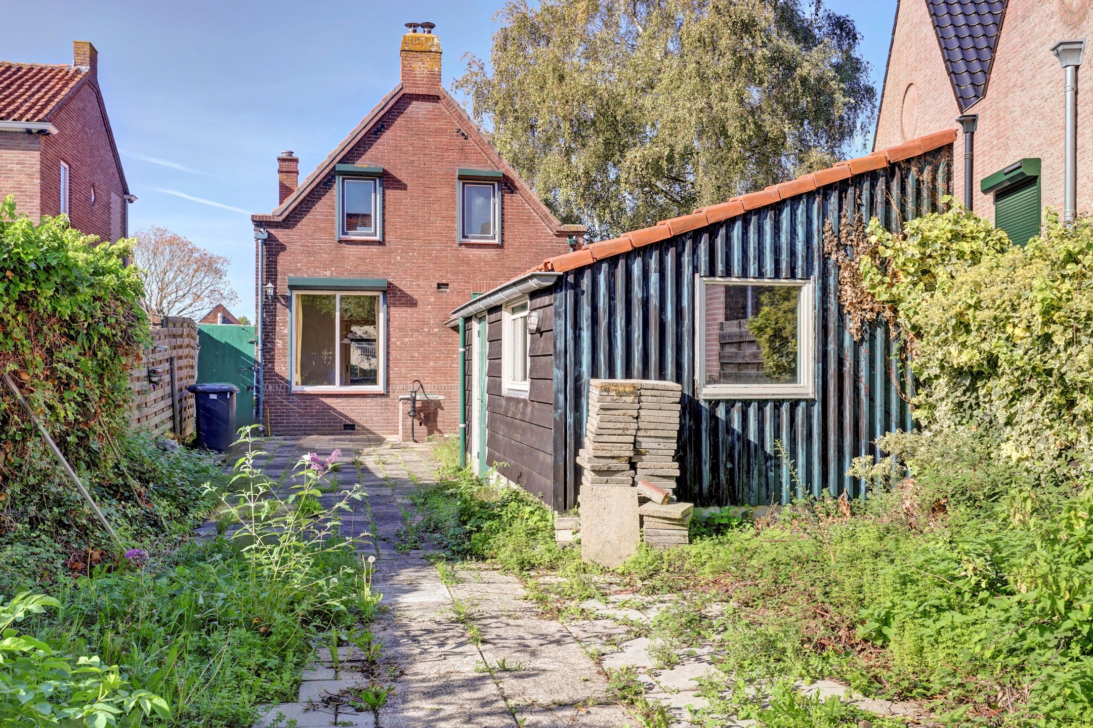 Photo 30 of Burg. Langebeekestraat 12