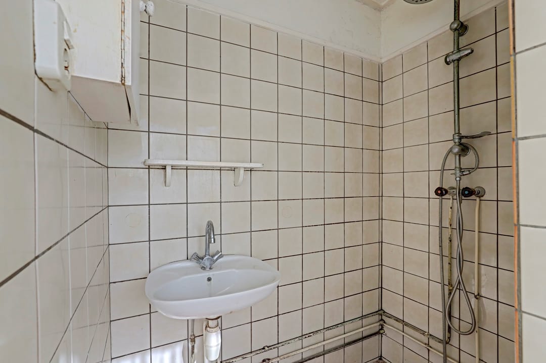 Photo 17 of Burg. Langebeekestraat 12