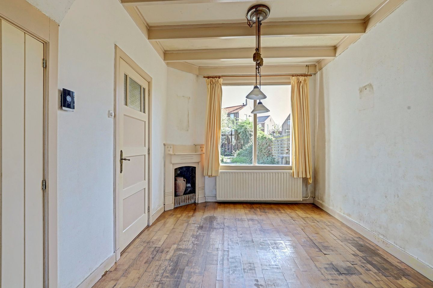 Photo 10 of Burg. Langebeekestraat 12