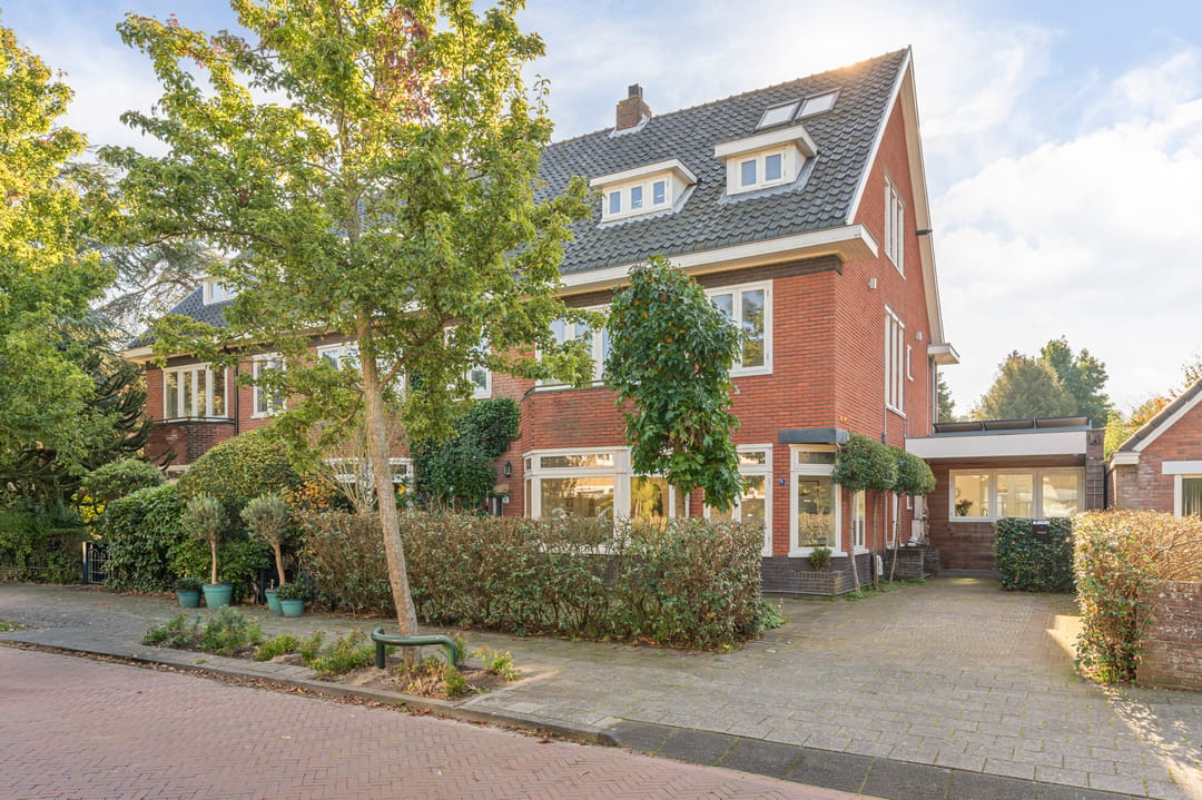 Foto 1 van Mahlerlaan 4