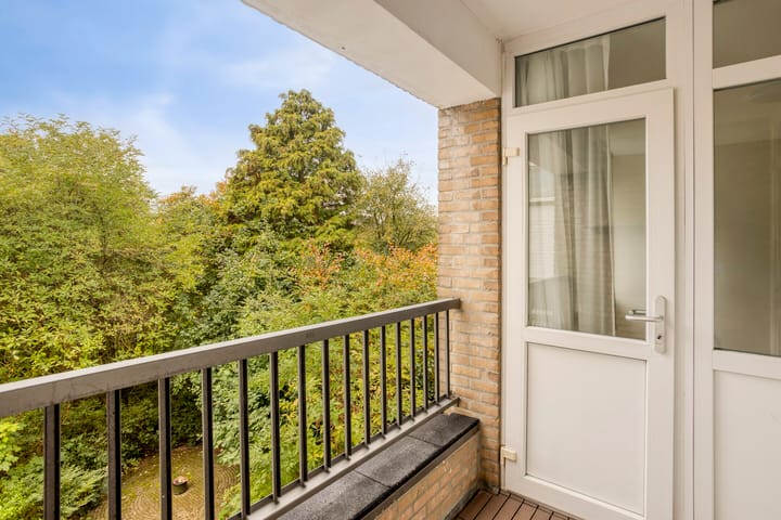 Foto 4 van Van den Berghlaan 329