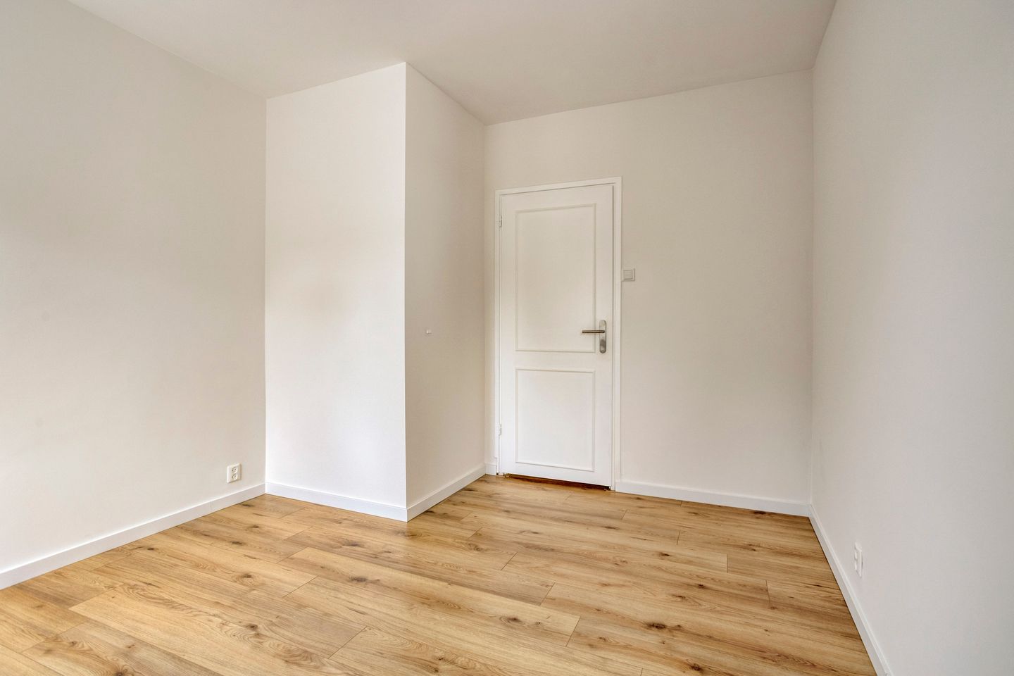 Photo 35 of Van den Berghlaan 329