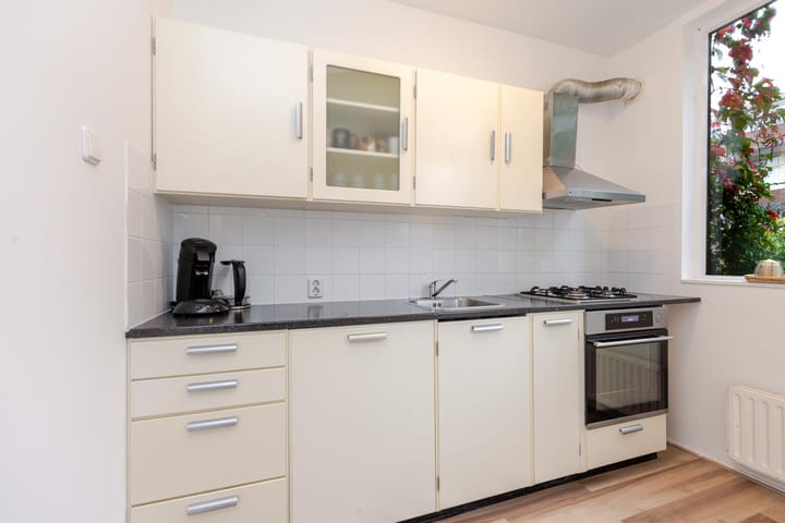 Photo 3 of Marconistraat 91-A