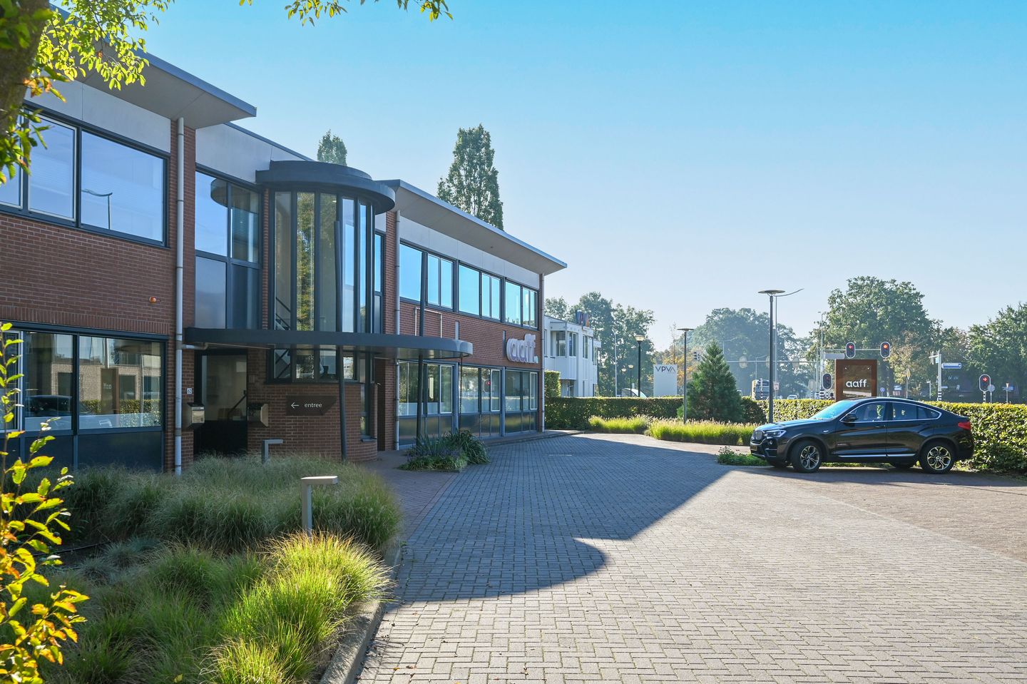 Bekijk foto 2 van Stationsweg 62
