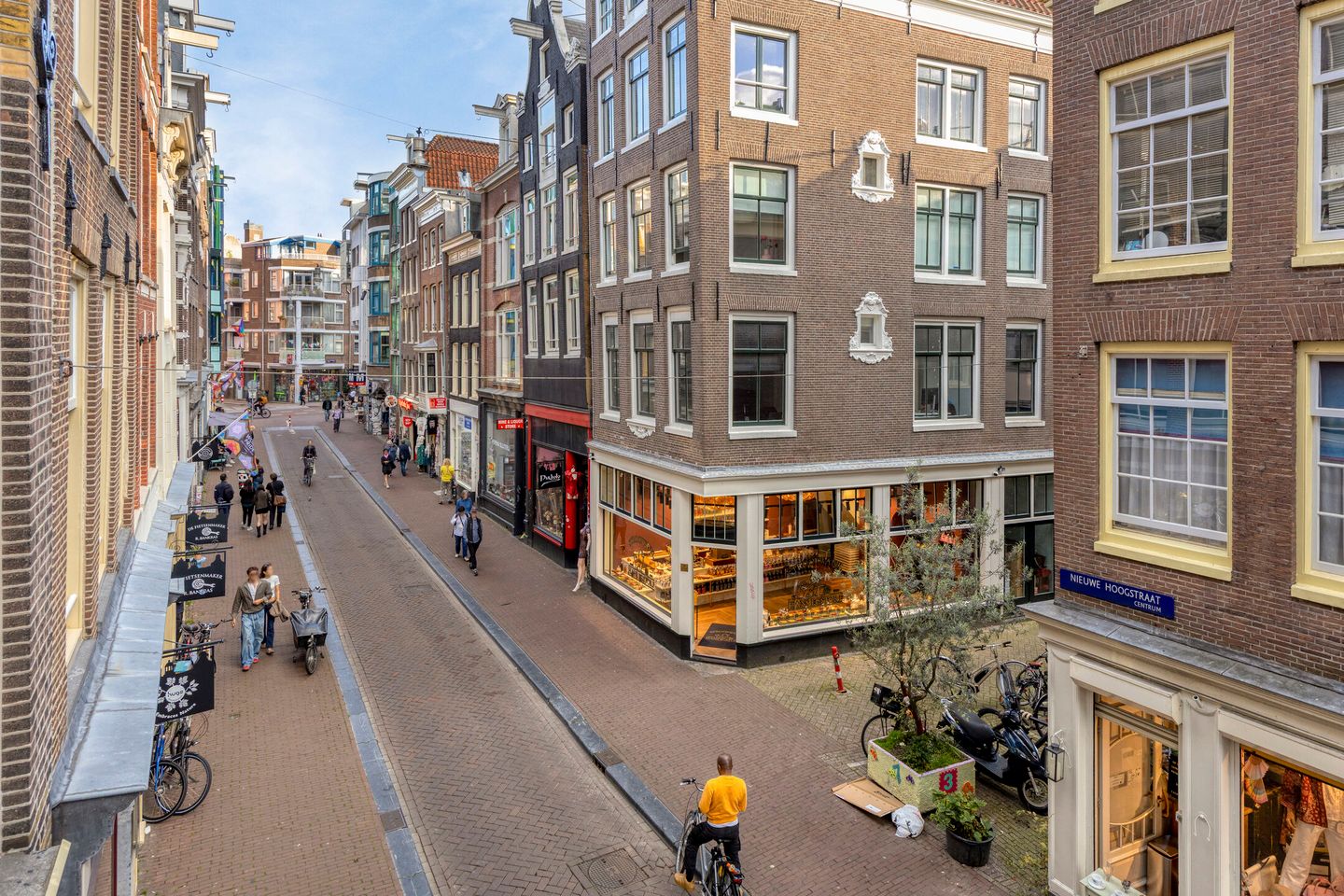 Bekijk foto 2 van Nieuwe Hoogstraat 20