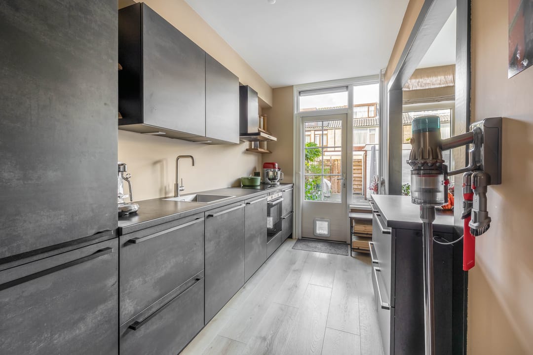 Photo 11 of Saffierstraat 158
