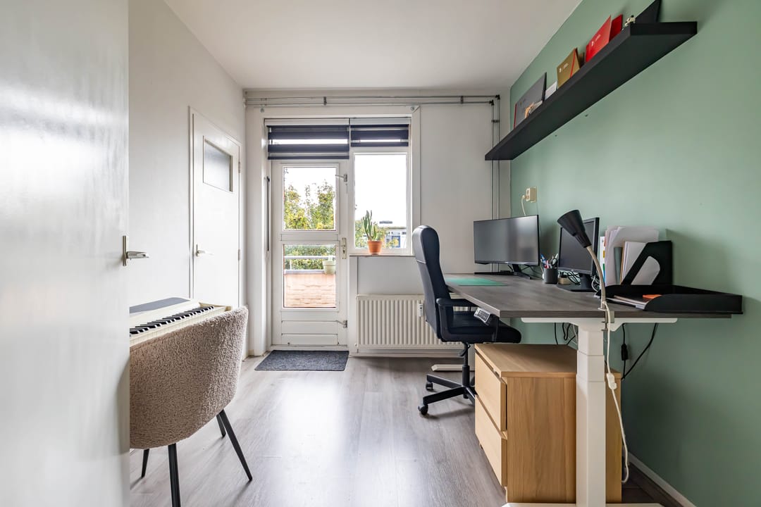 Photo 13 of Frans van Mierisstraat 34