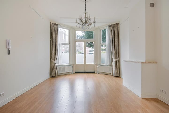 Photo 2 of Adriaan Pauwstraat 7
