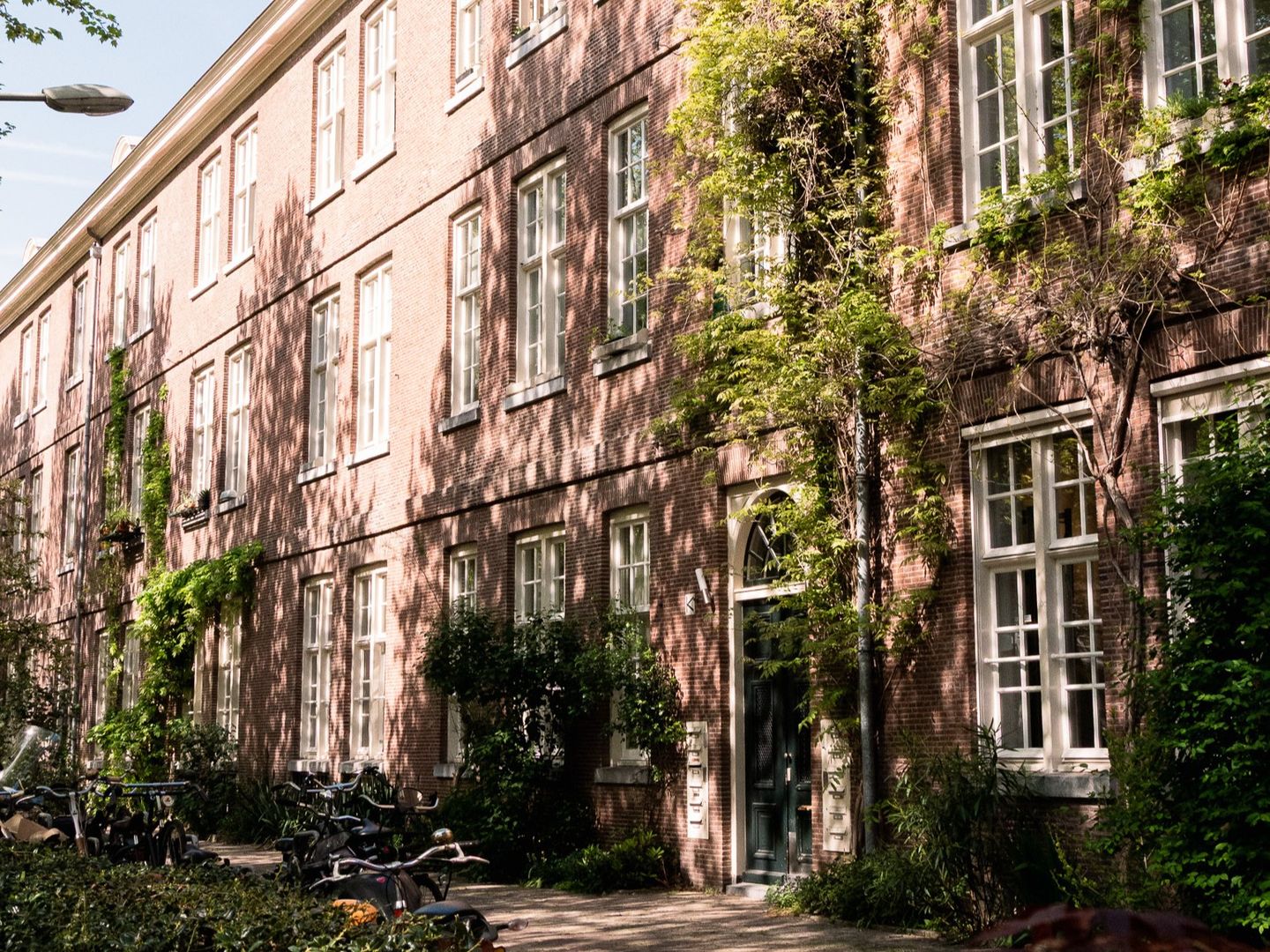 Bekijk foto 5 van Sarphatistraat 640