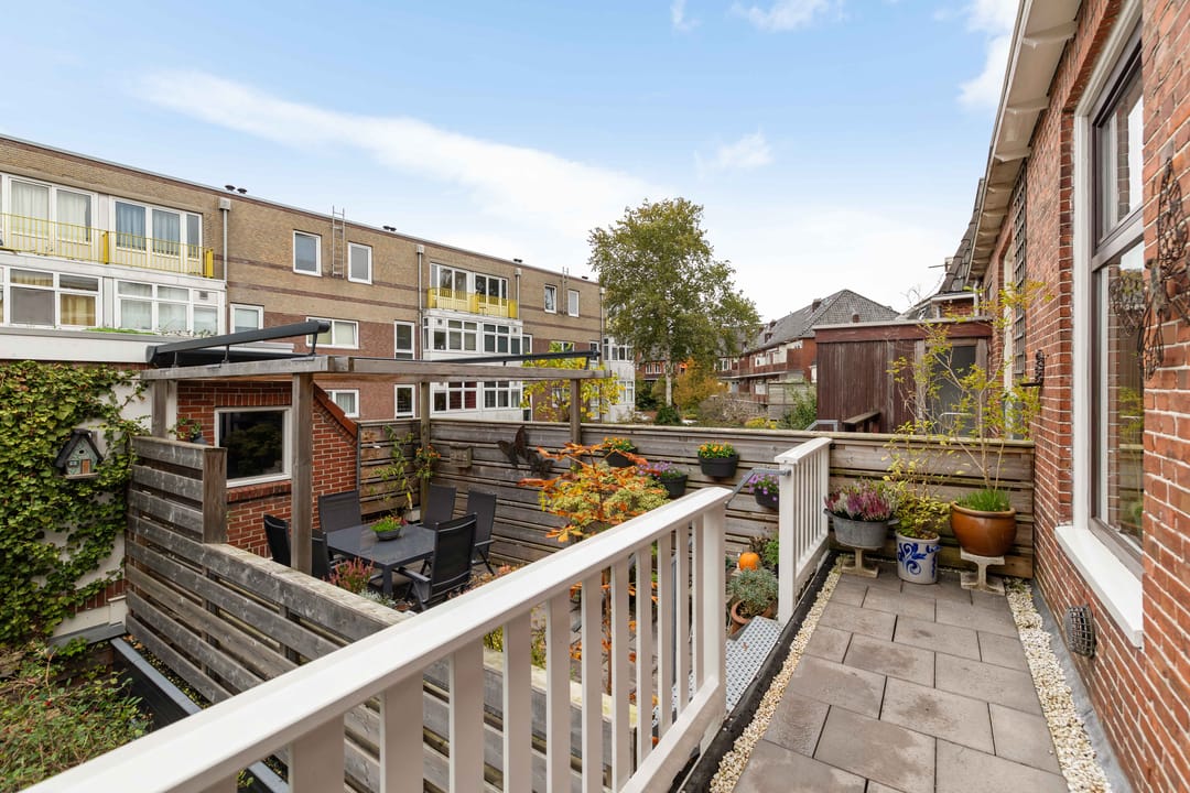 Photo 31 of Emmastraat 22-A