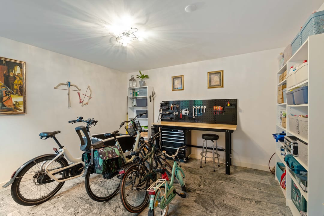 Photo 17 of Emmastraat 22-A