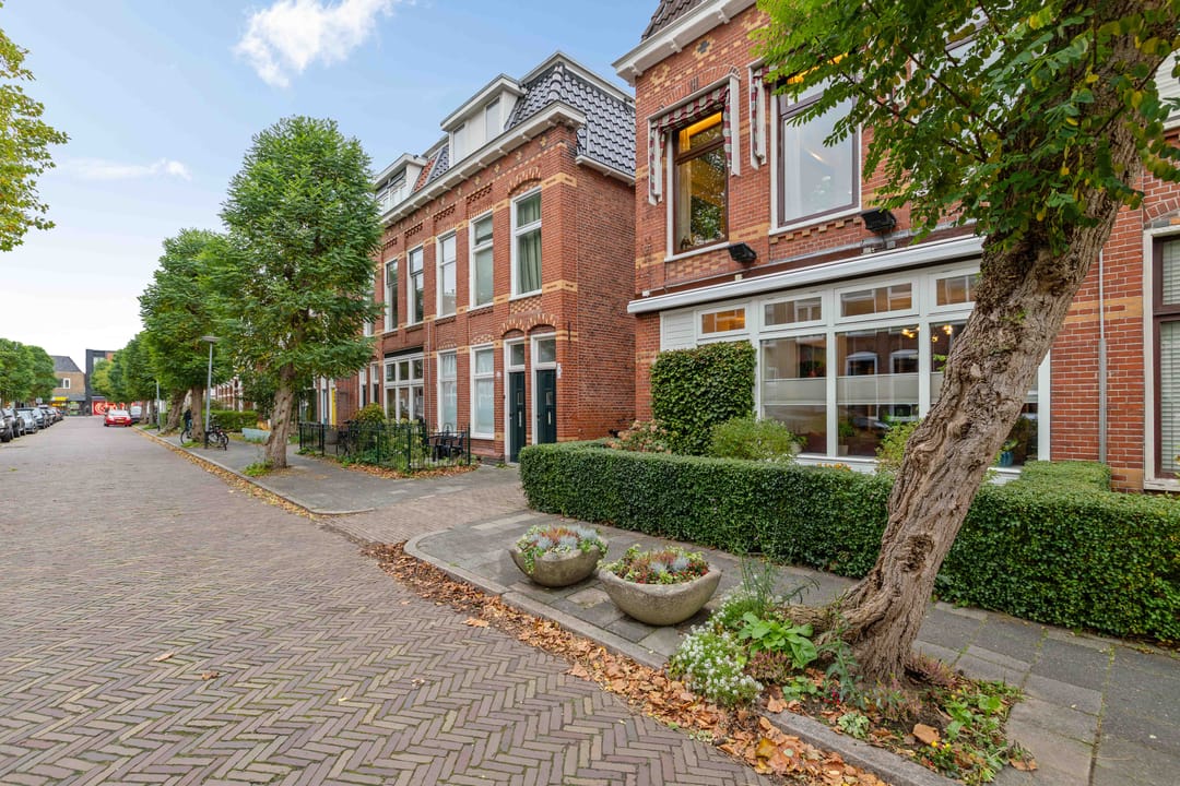Photo 52 of Emmastraat 22-A