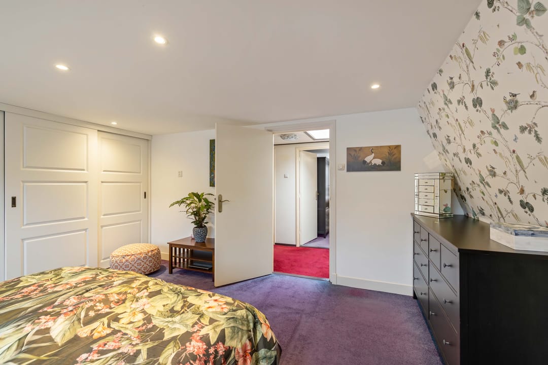 Photo 38 of Emmastraat 22-A
