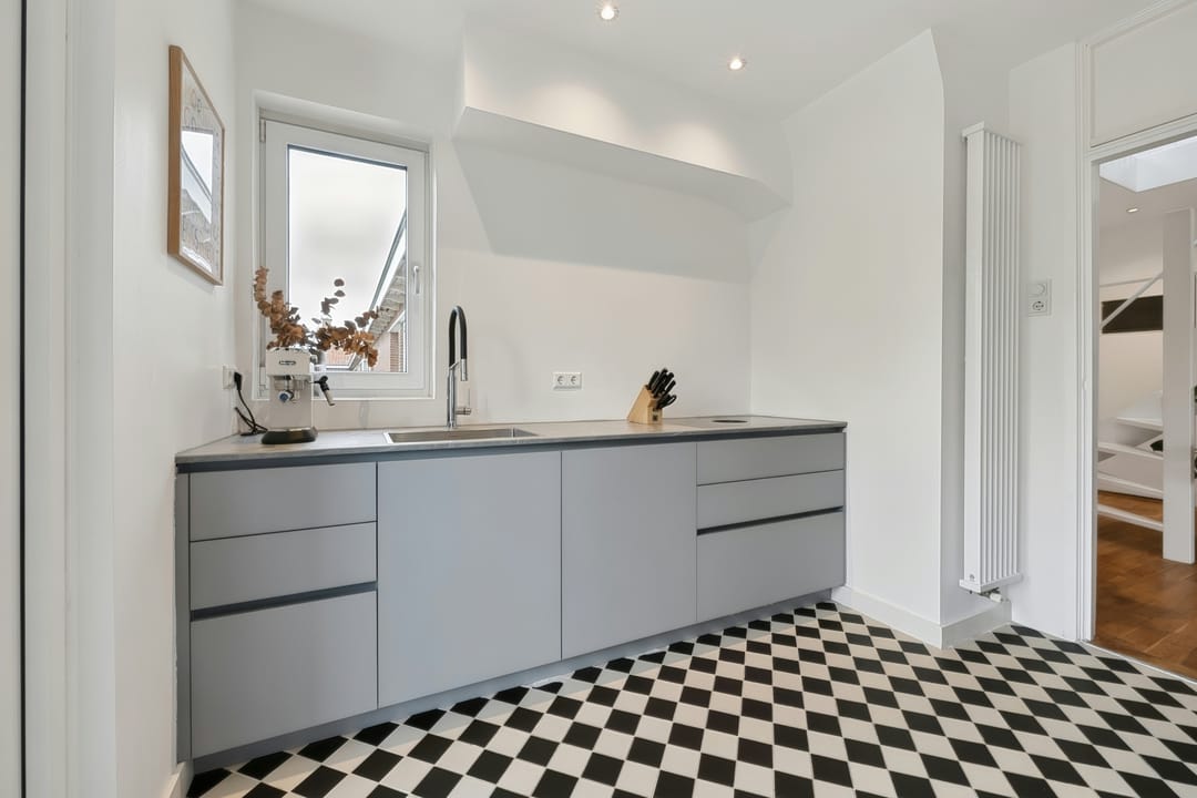 Photo 16 of Moddermanstraat 6